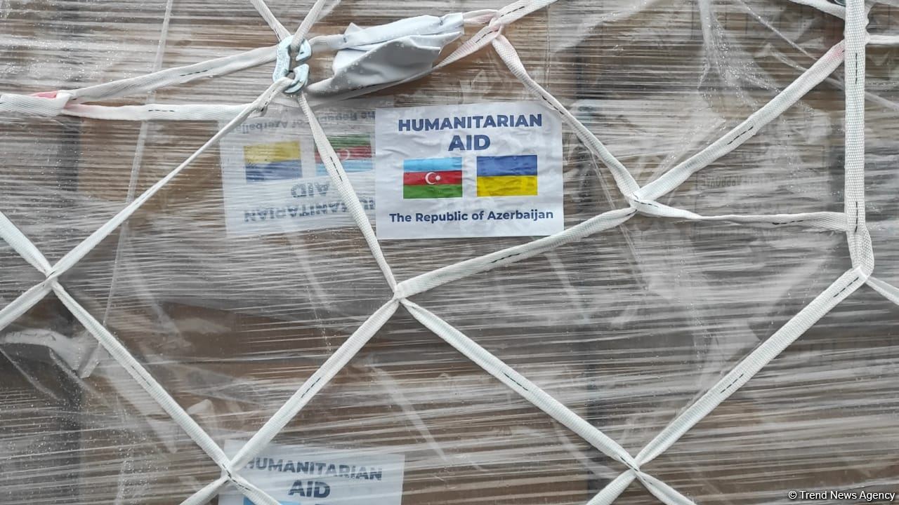 Azərbaycan Ukrayna şəhərinə 20 ton humanitar yardım edib