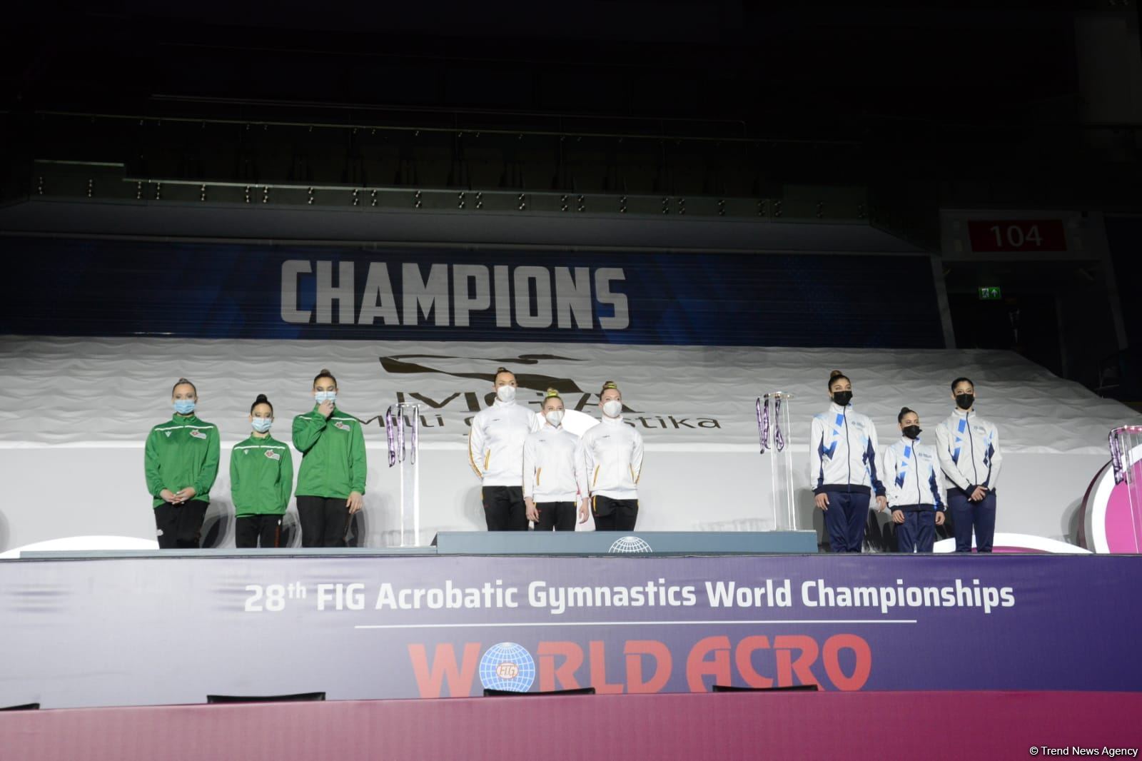 Akrobatika gimnastikası üzrə qarışıq cütlüklər, qadınlar və kişilər qrupları arasında mükafatlandırma mərasimi keçirilib (FOTO)