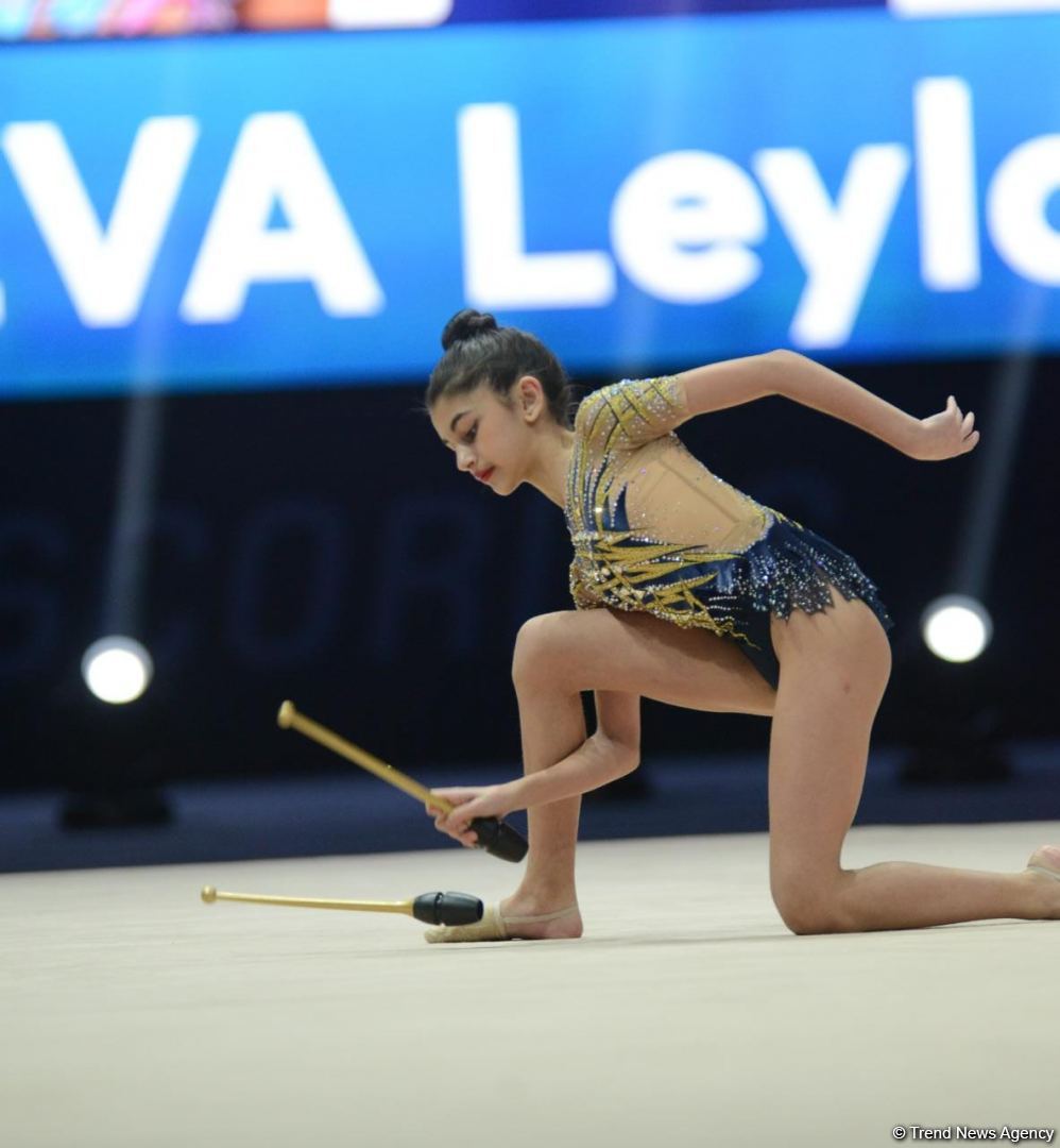 Bakıda bədii gimnastika üzrə Azərbaycan çempionatının birinci günü start götürüb (FOTO)
