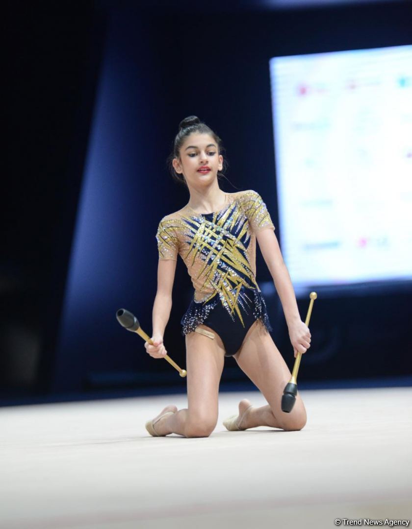 Bakıda bədii gimnastika üzrə Azərbaycan çempionatının birinci günü start götürüb (FOTO)