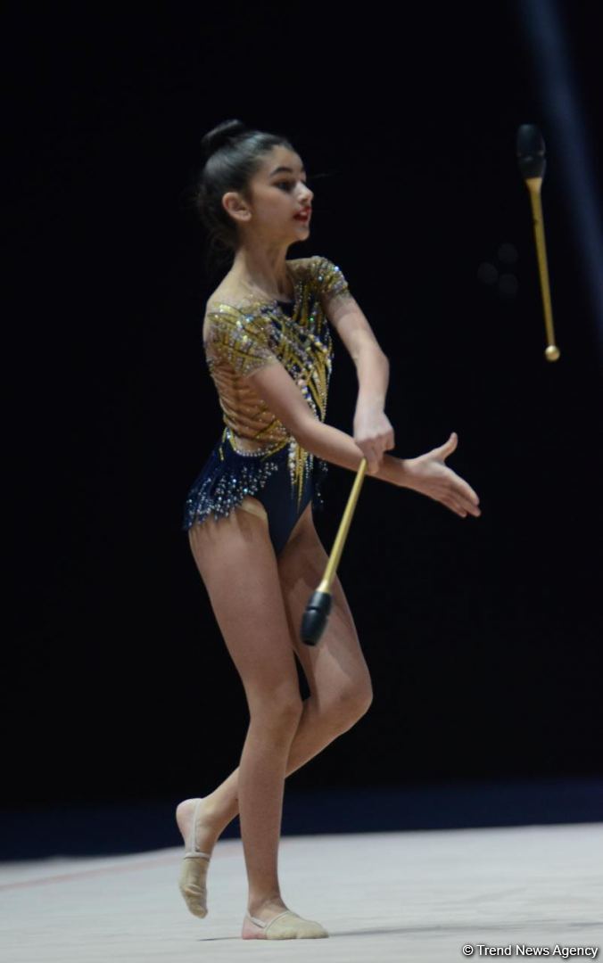 Bakıda bədii gimnastika üzrə Azərbaycan çempionatının birinci günü start götürüb (FOTO)