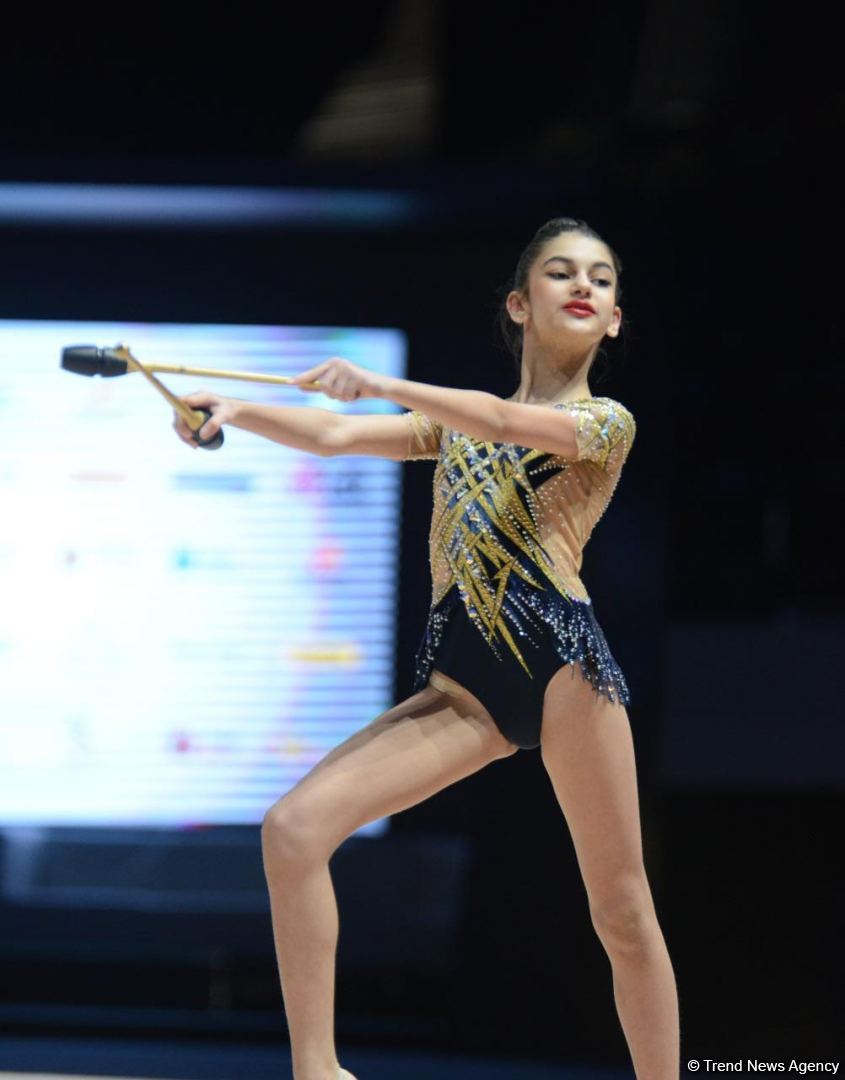 Bakıda bədii gimnastika üzrə Azərbaycan çempionatının birinci günü start götürüb (FOTO)