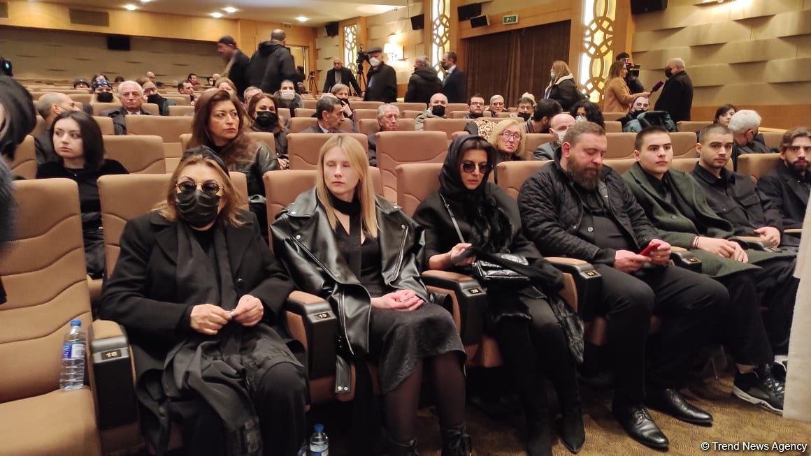Rüstəm İbrahimbəyovla vida mərasimi keçirilib (FOTO/VİDEO)