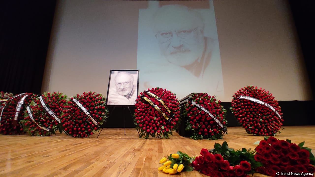 Rüstəm İbrahimbəyovla vida mərasimi keçirilib (FOTO/VİDEO)