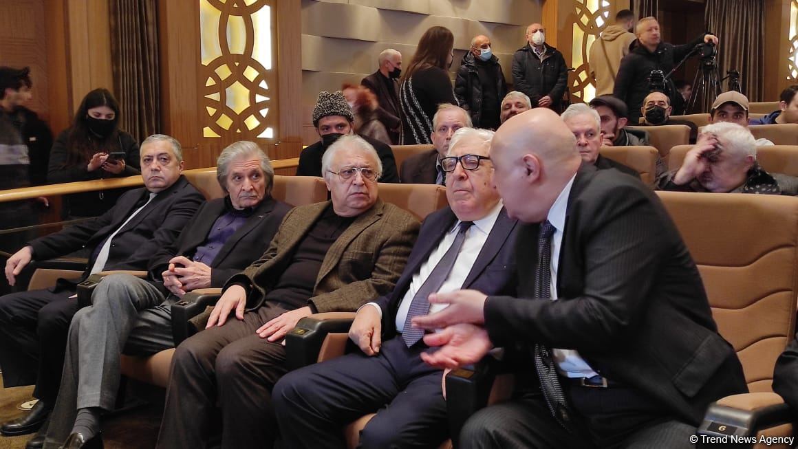 Rüstəm İbrahimbəyovla vida mərasimi keçirilib (FOTO/VİDEO)