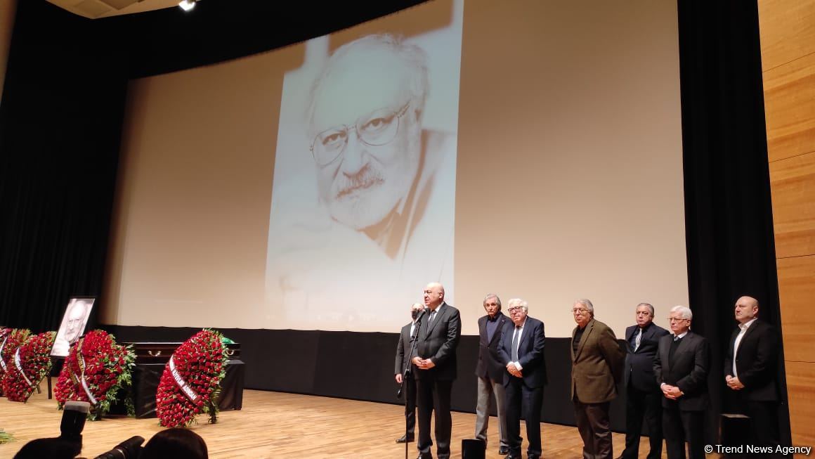 Rüstəm İbrahimbəyovla vida mərasimi keçirilib (FOTO/VİDEO)