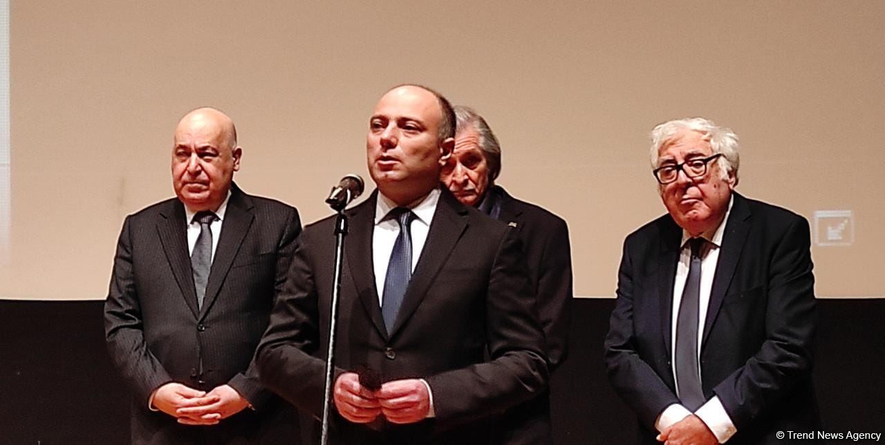 Rüstəm İbrahimbəyovla vida mərasimi keçirilib (FOTO/VİDEO)