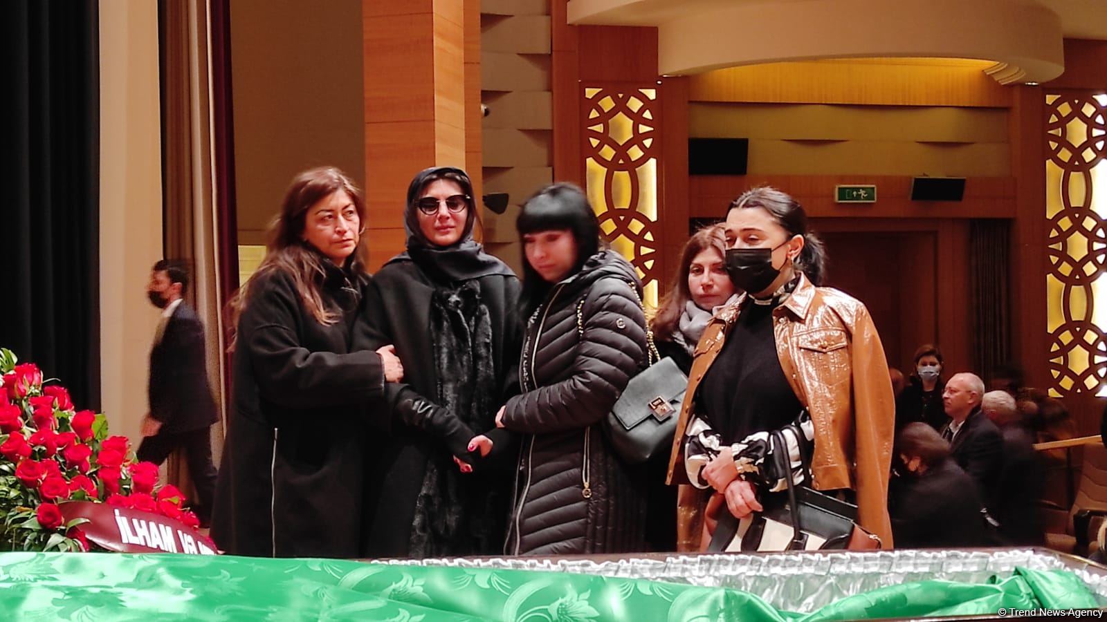 Rüstəm İbrahimbəyovla vida mərasimi keçirilib (FOTO/VİDEO)