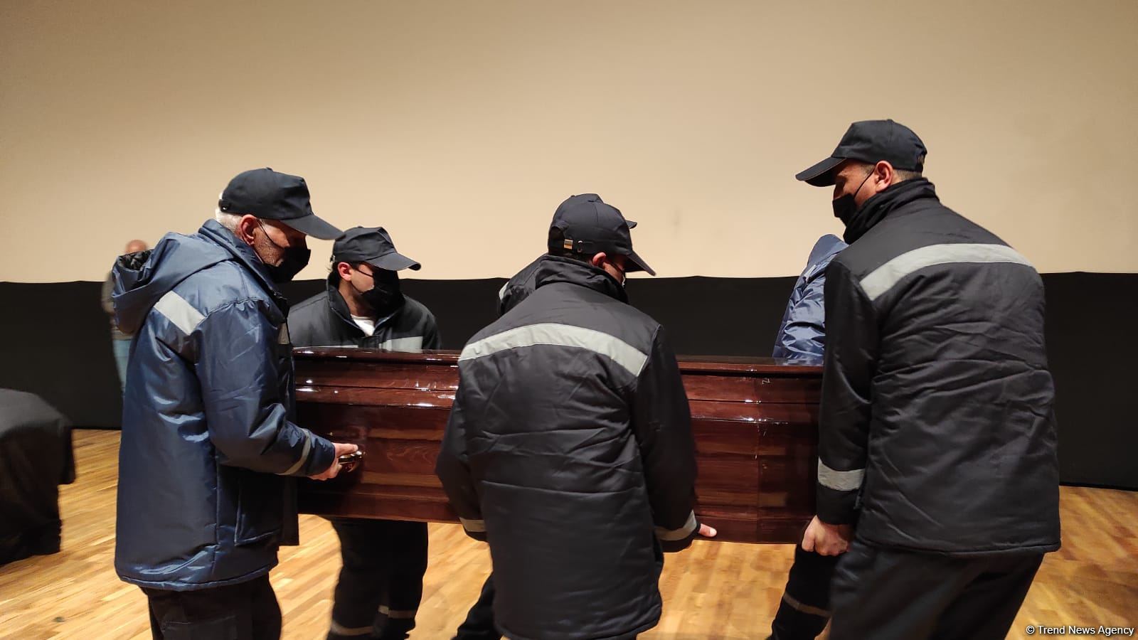 Rüstəm İbrahimbəyovla vida mərasimi keçirilib (FOTO/VİDEO)