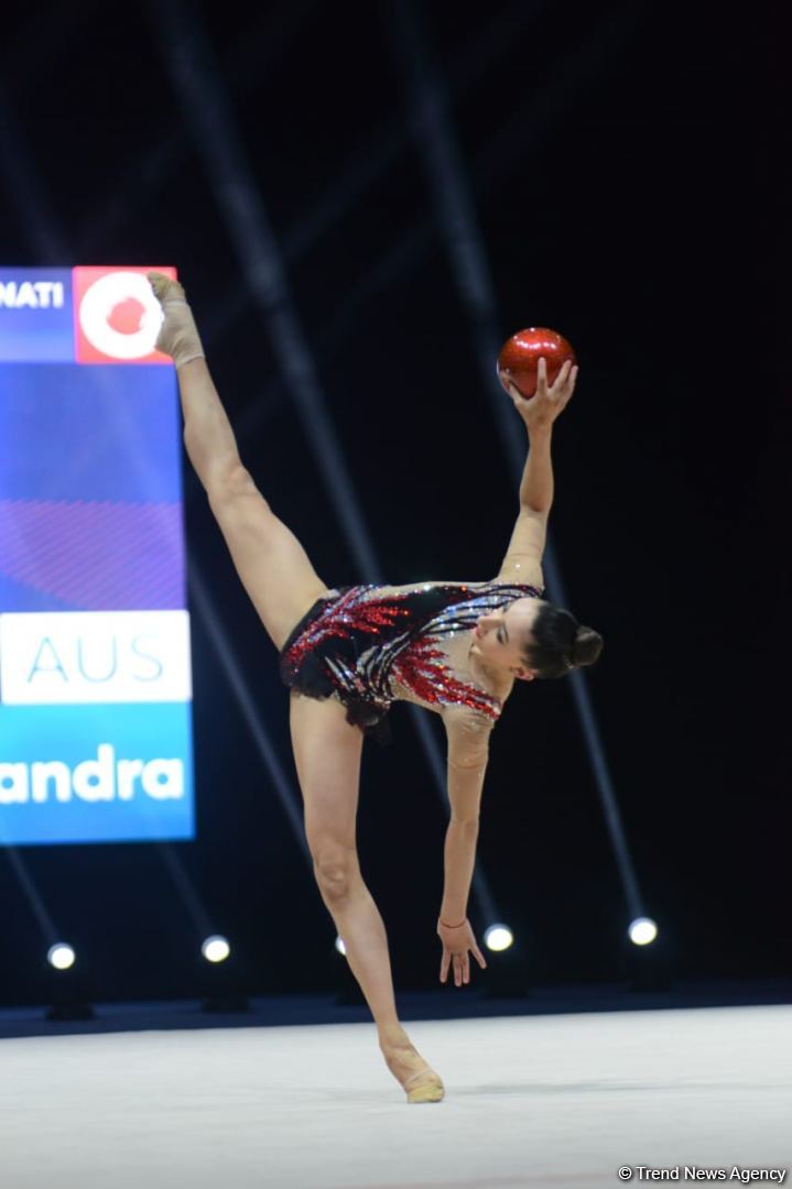Milli Gimnastika Arenasında bədii gimnastika üzrə Azərbaycan çempionatı davam edir (FOTO)