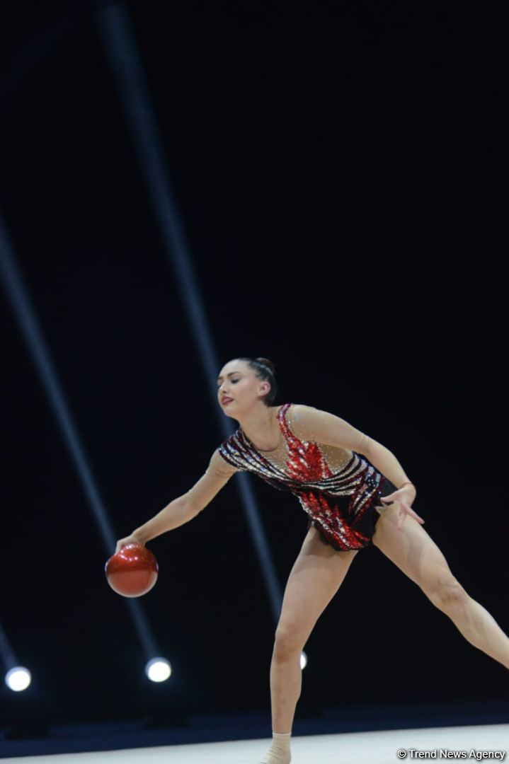 Milli Gimnastika Arenasında bədii gimnastika üzrə Azərbaycan çempionatı davam edir (FOTO)