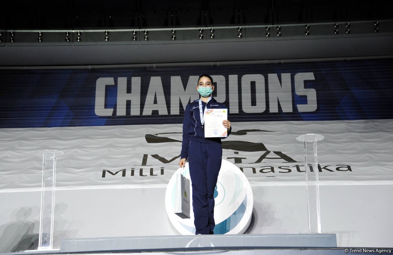Bədii gimnastika üzrə Azərbaycan çempionatının qalibləri mükafatlandırılıb (FOTO)