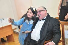 Gənc rəssamların “Rənglərin nəfəsi” sərgisinin açılışı olub (FOTO)
