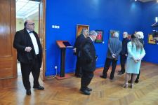 Gənc rəssamların “Rənglərin nəfəsi” sərgisinin açılışı olub (FOTO)