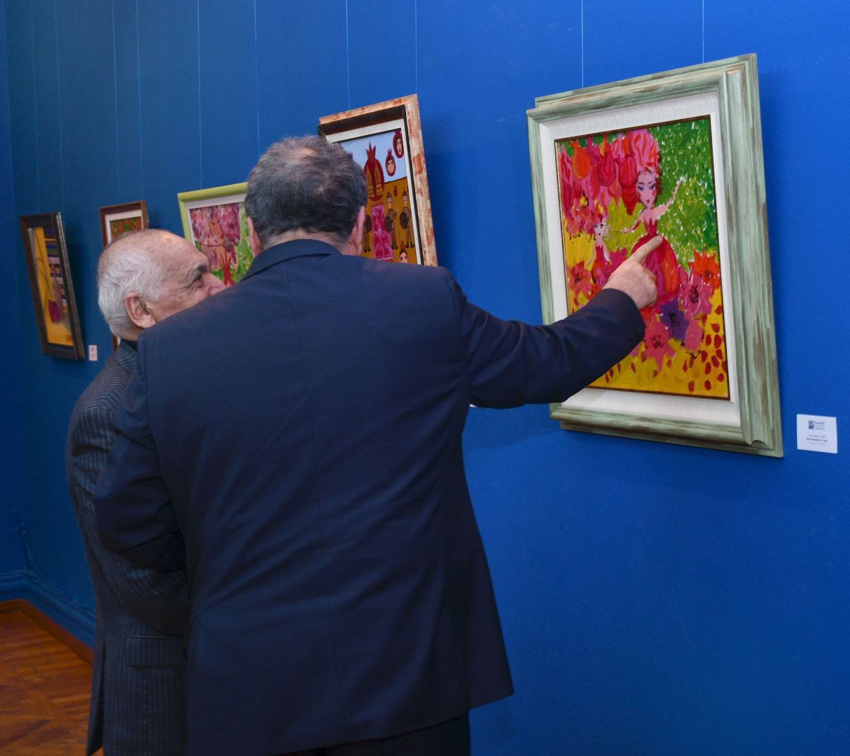Gənc rəssamların “Rənglərin nəfəsi” sərgisinin açılışı olub (FOTO)