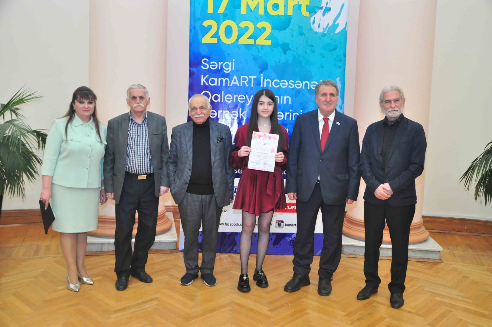 Gənc rəssamların “Rənglərin nəfəsi” sərgisinin açılışı olub (FOTO)