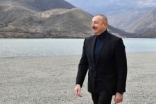 Prezident İlham Əliyev Suqovuşanda turizm kompleksinin təməlini qoyub (FOTO/VİDEO)