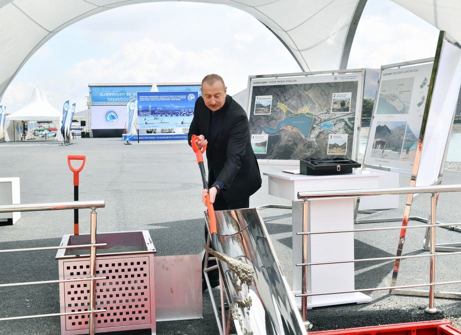 Prezident İlham Əliyev Suqovuşanda turizm kompleksinin təməlini qoyub (FOTO/VİDEO)