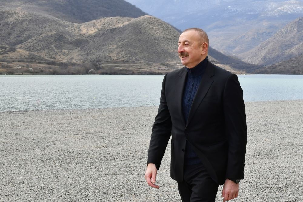Prezident İlham Əliyev Suqovuşanda turizm kompleksinin təməlini qoyub (FOTO/VİDEO)