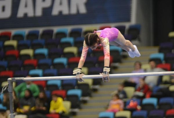 Güc, elastiklik, çeviklik - İdman gimnastikası üzrə Azərbaycan birinciliyi və Bakı çempionatı davam edir (FOTO)