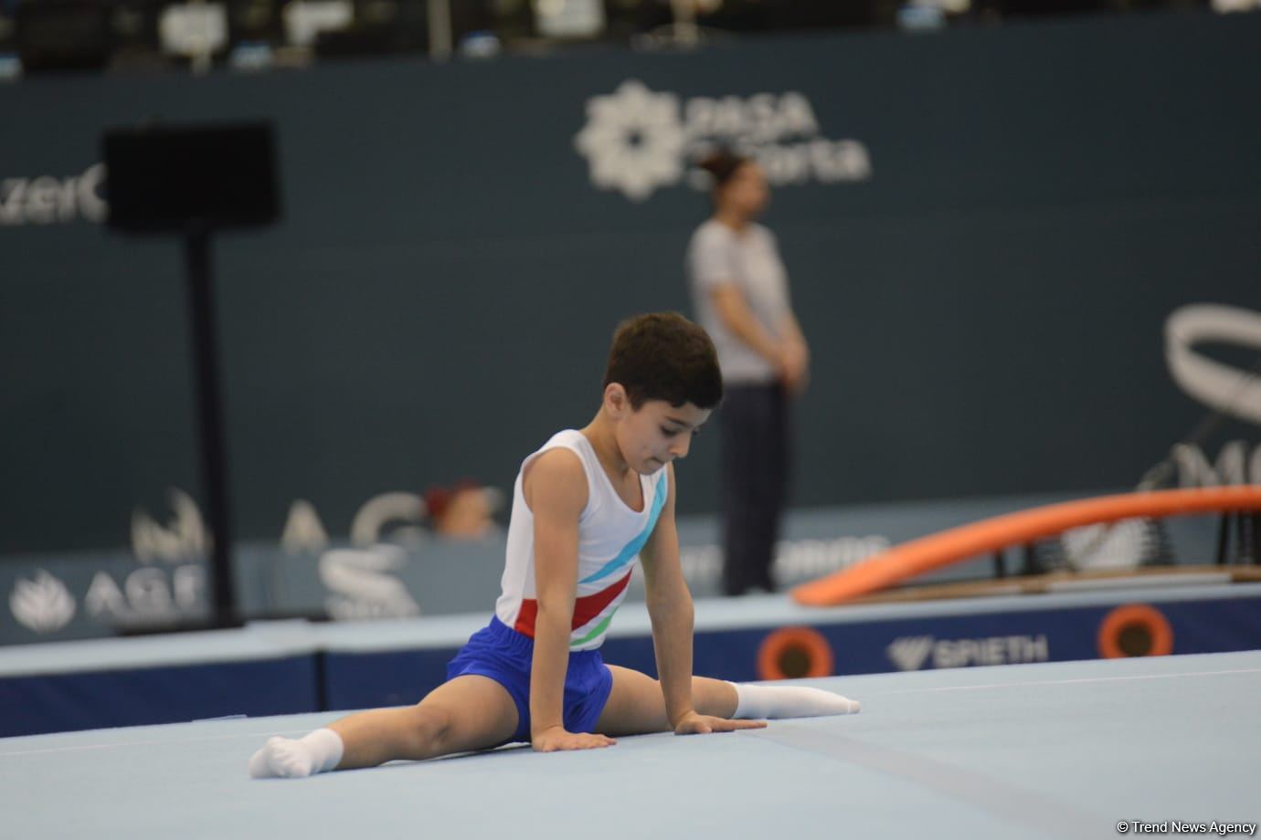 İdman gimnastikası üzrə Azərbaycan Birinciliyi və Bakı Çempionatının birinci günü start götürüb (FOTO)