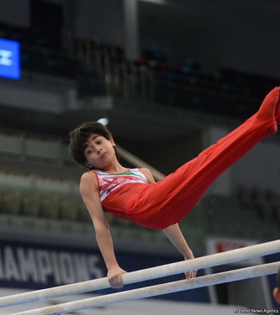 İdman gimnastikası üzrə Azərbaycan Birinciliyi və Bakı Çempionatının birinci günü start götürüb (FOTO)