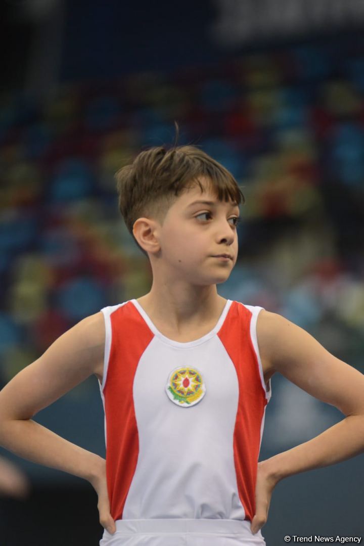 İdman gimnastikası üzrə Azərbaycan Birinciliyi və Bakı Çempionatının birinci günü start götürüb (FOTO)