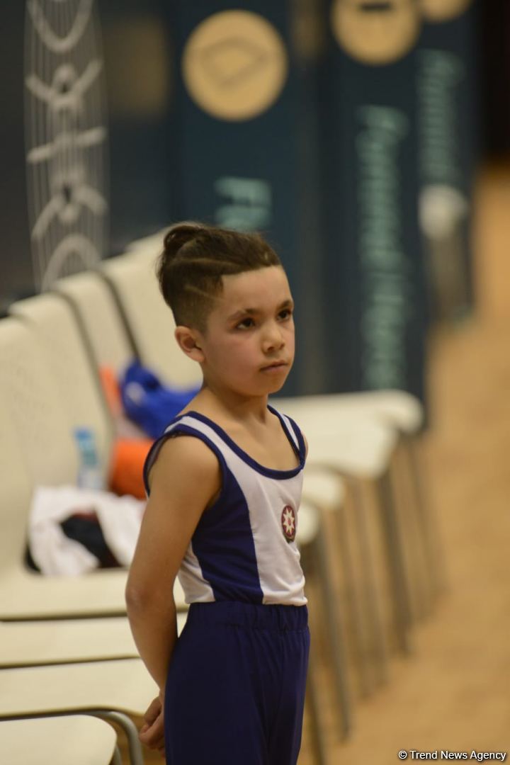 İdman gimnastikası üzrə Azərbaycan Birinciliyi və Bakı Çempionatının birinci günü start götürüb (FOTO)