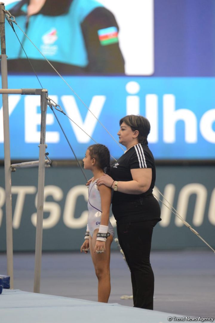 İdman gimnastikası üzrə Azərbaycan Birinciliyi və Bakı Çempionatının birinci günü start götürüb (FOTO)