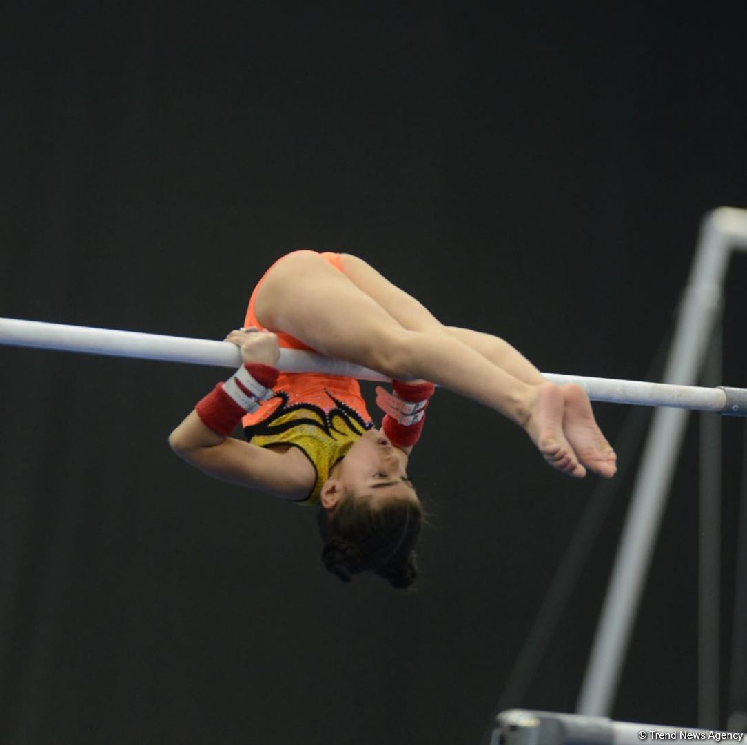 İdman gimnastikası üzrə Azərbaycan Birinciliyi və Bakı Çempionatının birinci günü start götürüb (FOTO)