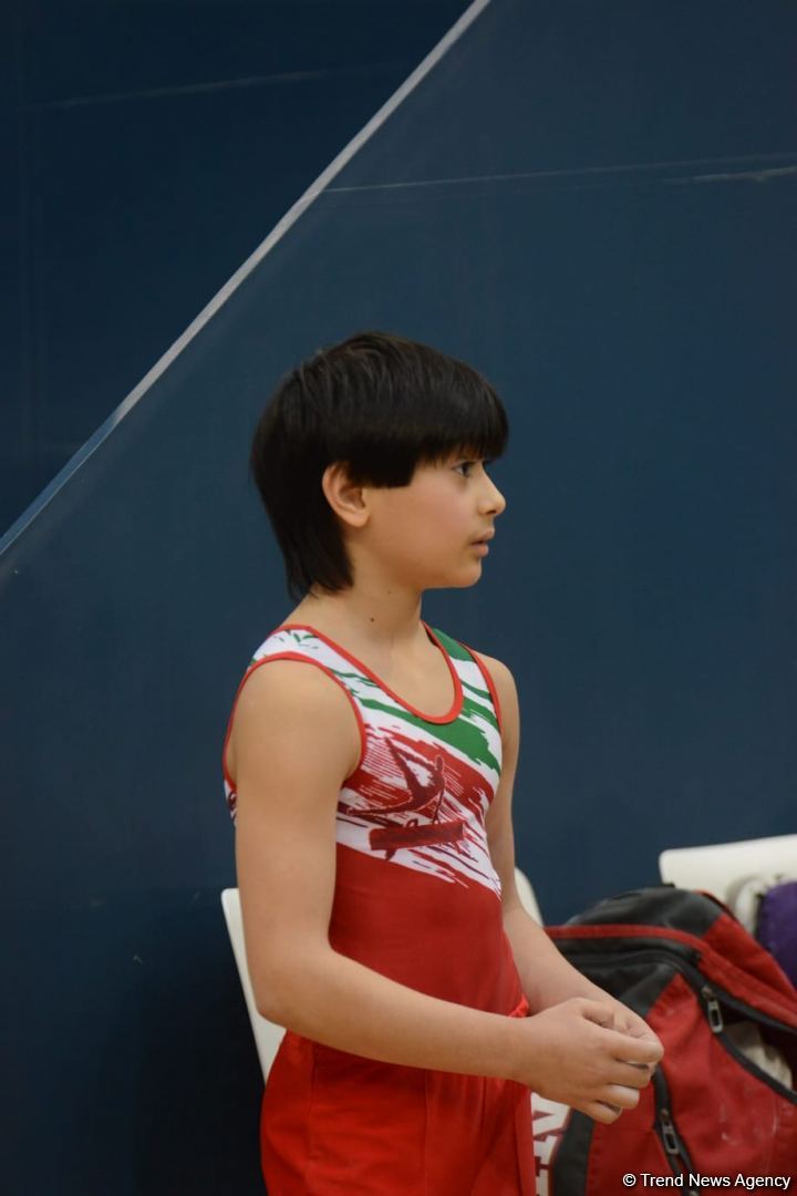 İdman gimnastikası üzrə Azərbaycan Birinciliyi və Bakı Çempionatının birinci günü start götürüb (FOTO)