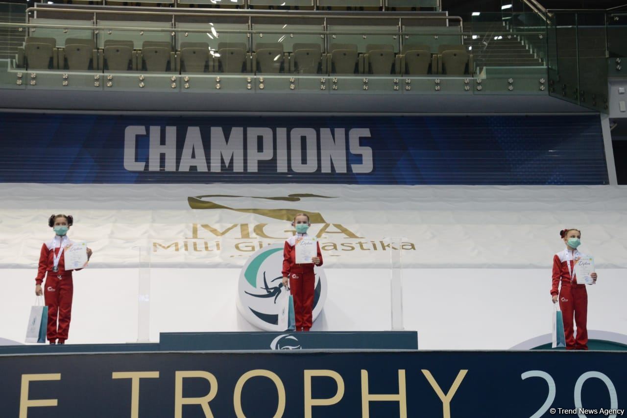 İdman gimnastikası üzrə Azərbaycan Birinciliyi və Bakı Çempionatının qaliblərinin mükafatlandırılma mərasimi keçirilib (FOTO)