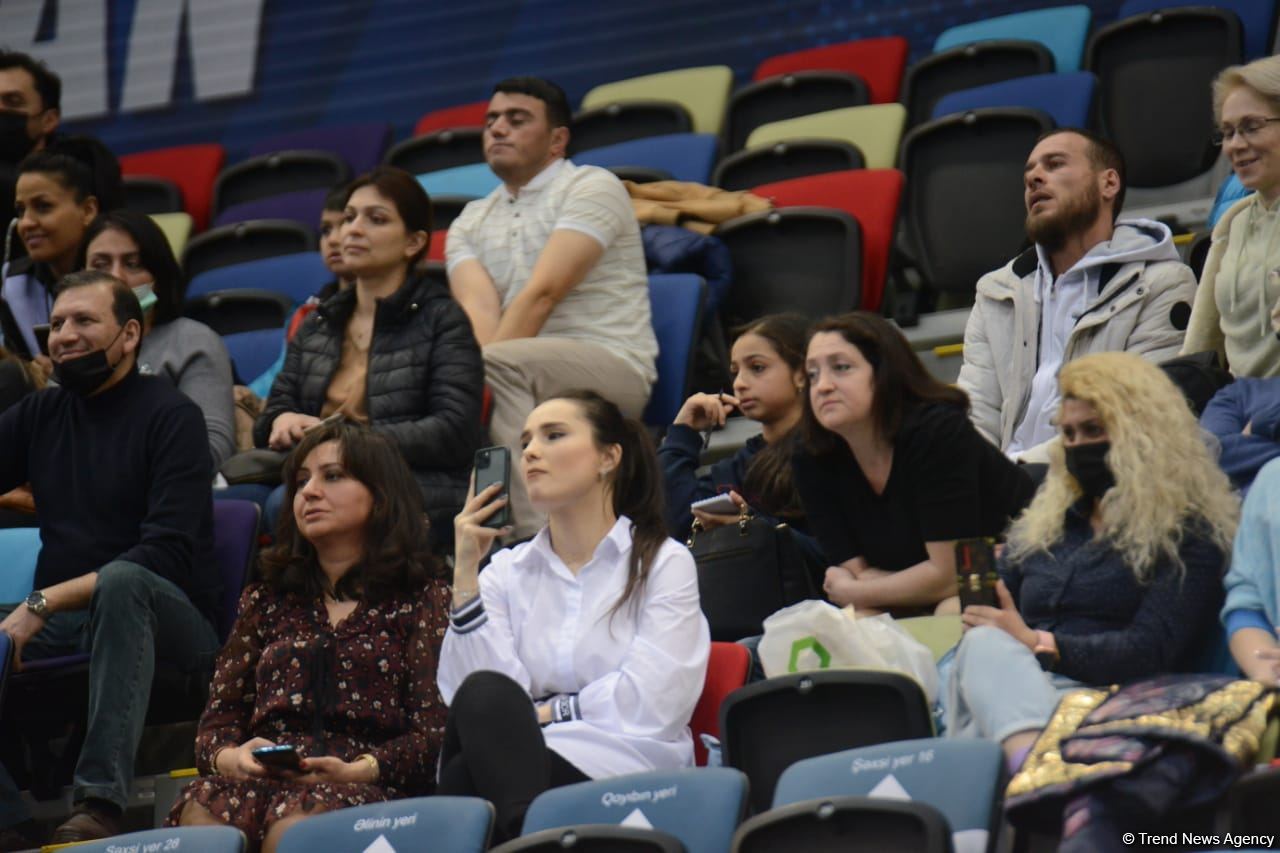 İdman gimnastikası üzrə Azərbaycan Birinciliyi və Bakı Çempionatında final gününə start verilib (FOTO)
