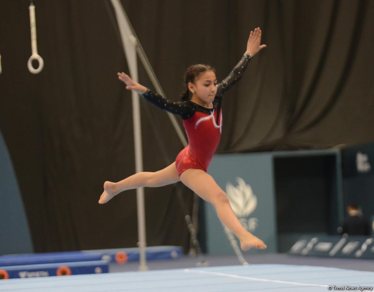 İdman gimnastikası üzrə Azərbaycan Birinciliyi və Bakı Çempionatında final gününə start verilib (FOTO)