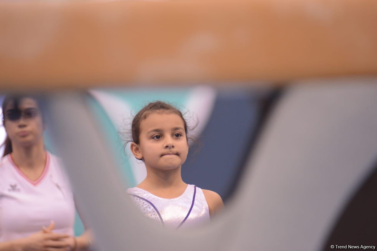 İdman gimnastikası üzrə Azərbaycan Birinciliyi və Bakı Çempionatında final gününə start verilib (FOTO)