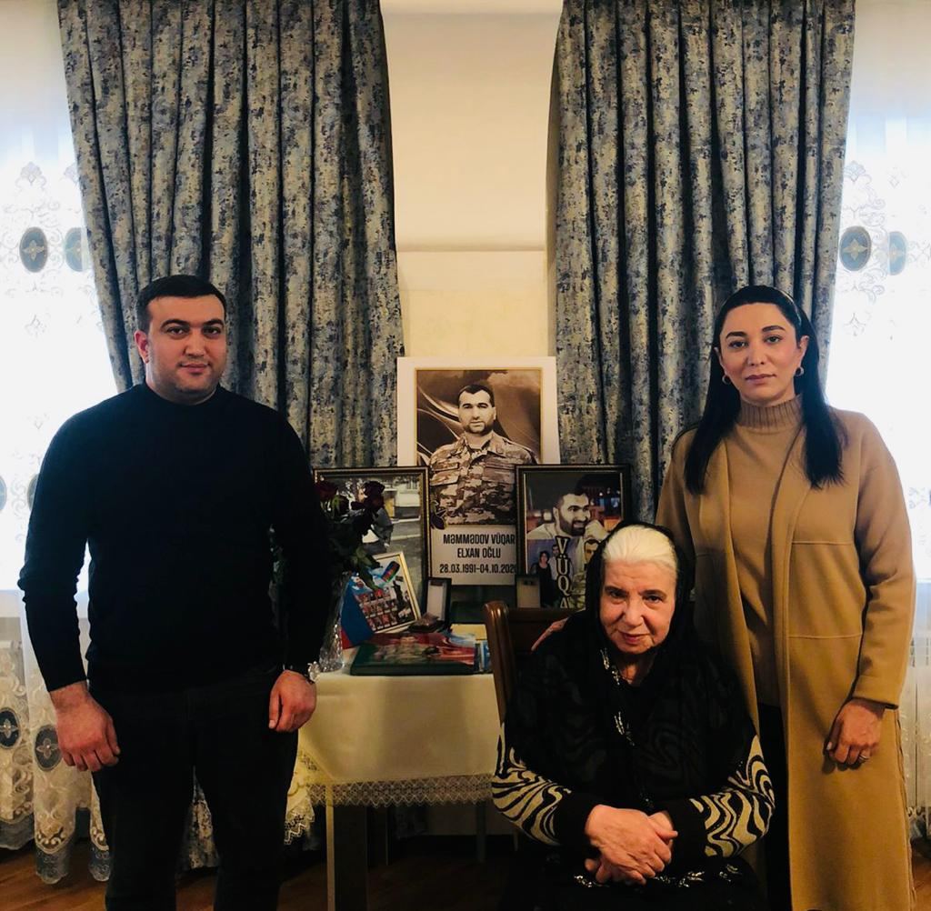 Ombudsman şəhid ailəsini ziyarət edib (FOTO)