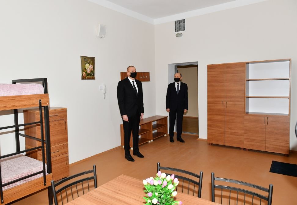 Prezident İlham Əliyev Bakıda yeni inşa edilmiş müasir penitensiar müəssisələrdə yaradılan şəraitlə tanış olub (FOTO/VİDEO)