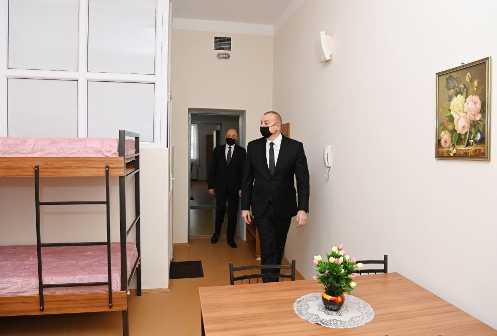 Prezident İlham Əliyev Bakıda yeni inşa edilmiş müasir penitensiar müəssisələrdə yaradılan şəraitlə tanış olub (FOTO/VİDEO)
