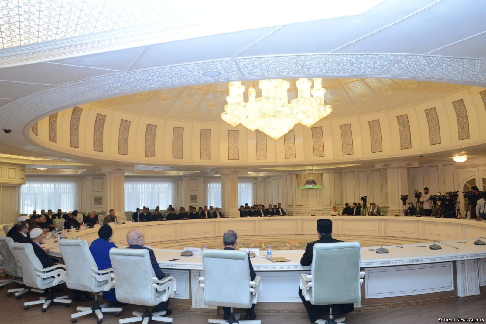 Azərbaycandakı dini konfessiya rəhbərləri Ukraynadakı hadisələrlə bağlı çağırış ediblər (FOTO)