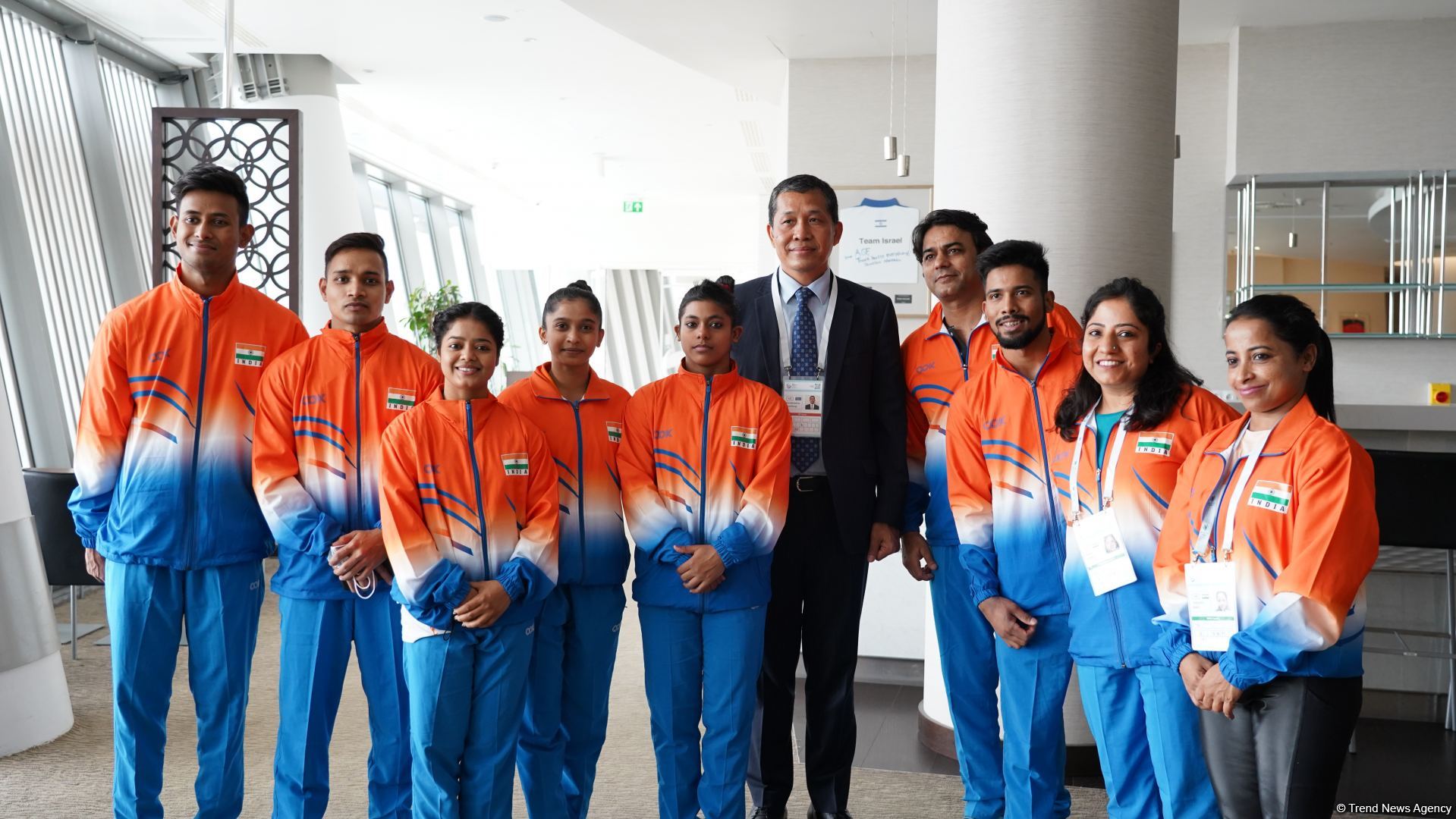 Hindistan səfiri İdman Gimnastikası üzrə Dünya Kubokunda iştirak edən hindistanlı gimnastlarla görüşüb (FOTO)