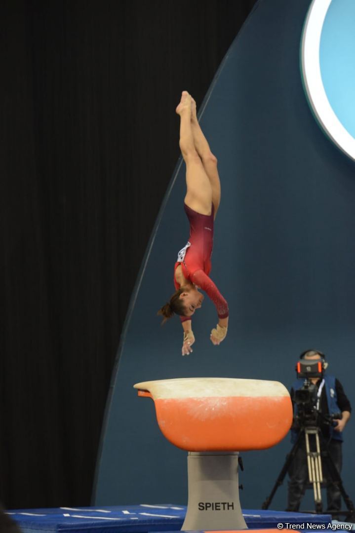 Bakıda İdman Gimnastikası üzrə Dünya Kubokunun birinci günü start götürüb (FOTO)