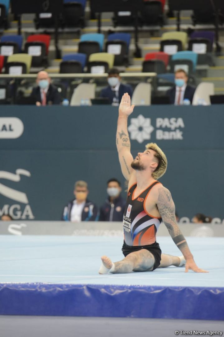 Bakıda İdman Gimnastikası üzrə Dünya Kubokunun birinci günü start götürüb (FOTO)