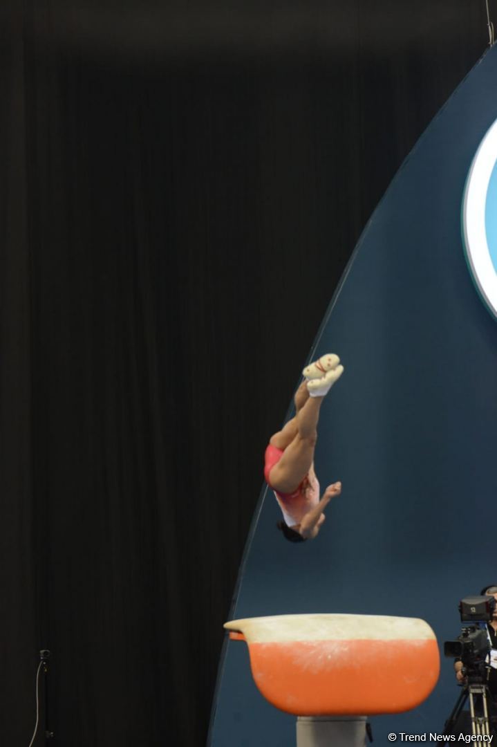 Bakıda İdman Gimnastikası üzrə Dünya Kubokunun birinci günü start götürüb (FOTO)