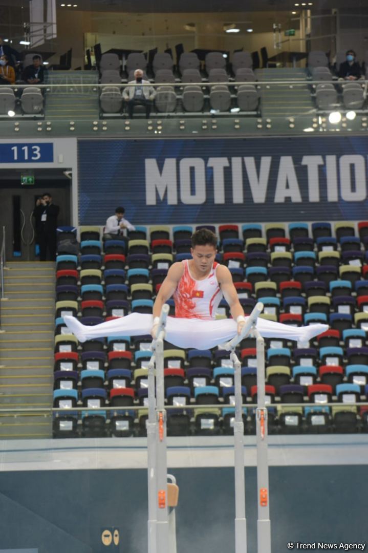 Bakıda İdman Gimnastikası üzrə Dünya Kubokunun birinci günü start götürüb (FOTO)