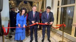 Qazaxıstanın loukoster aviaşirkəti Bakıya ilk uçuşunu həyata keçirib (FOTO)
