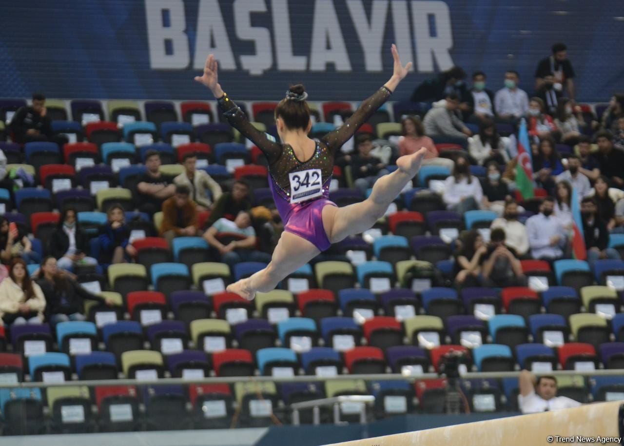 Bakıda İdman Gimnastikası üzrə Dünya Kubokunda yarışların ikinci günü davam edir (FOTO)