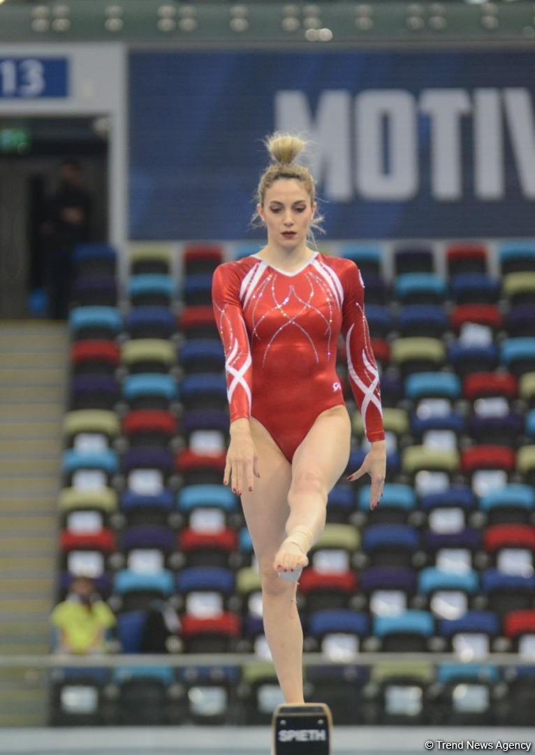 Bakıda İdman Gimnastikası üzrə Dünya Kubokunda yarışların ikinci günü davam edir (FOTO)