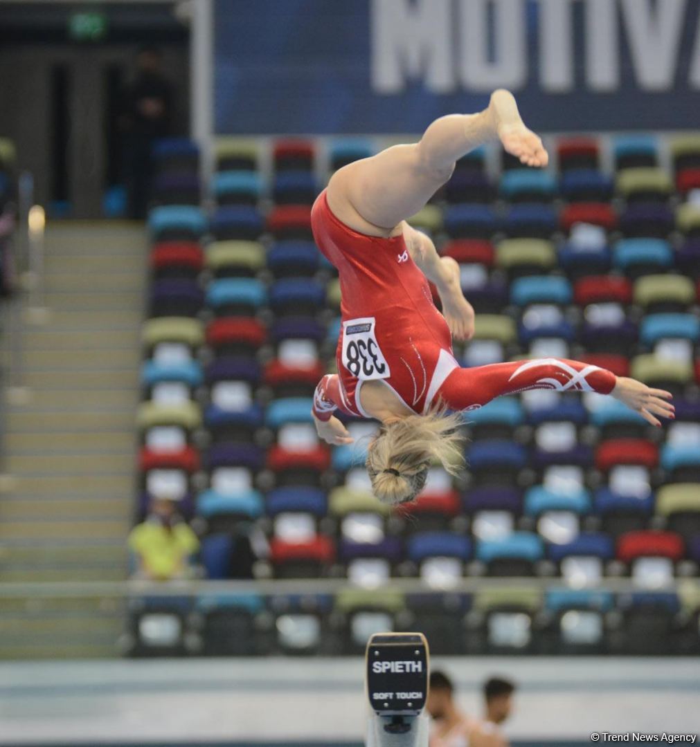 Bakıda İdman Gimnastikası üzrə Dünya Kubokunda yarışların ikinci günü davam edir (FOTO)