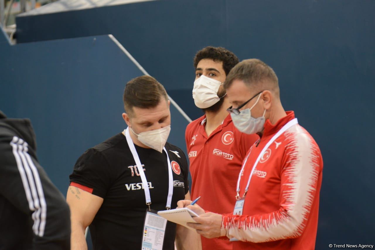 Bakıda İdman Gimnastikası üzrə Dünya Kubokunun ikinci günü start götürüb (FOTO)