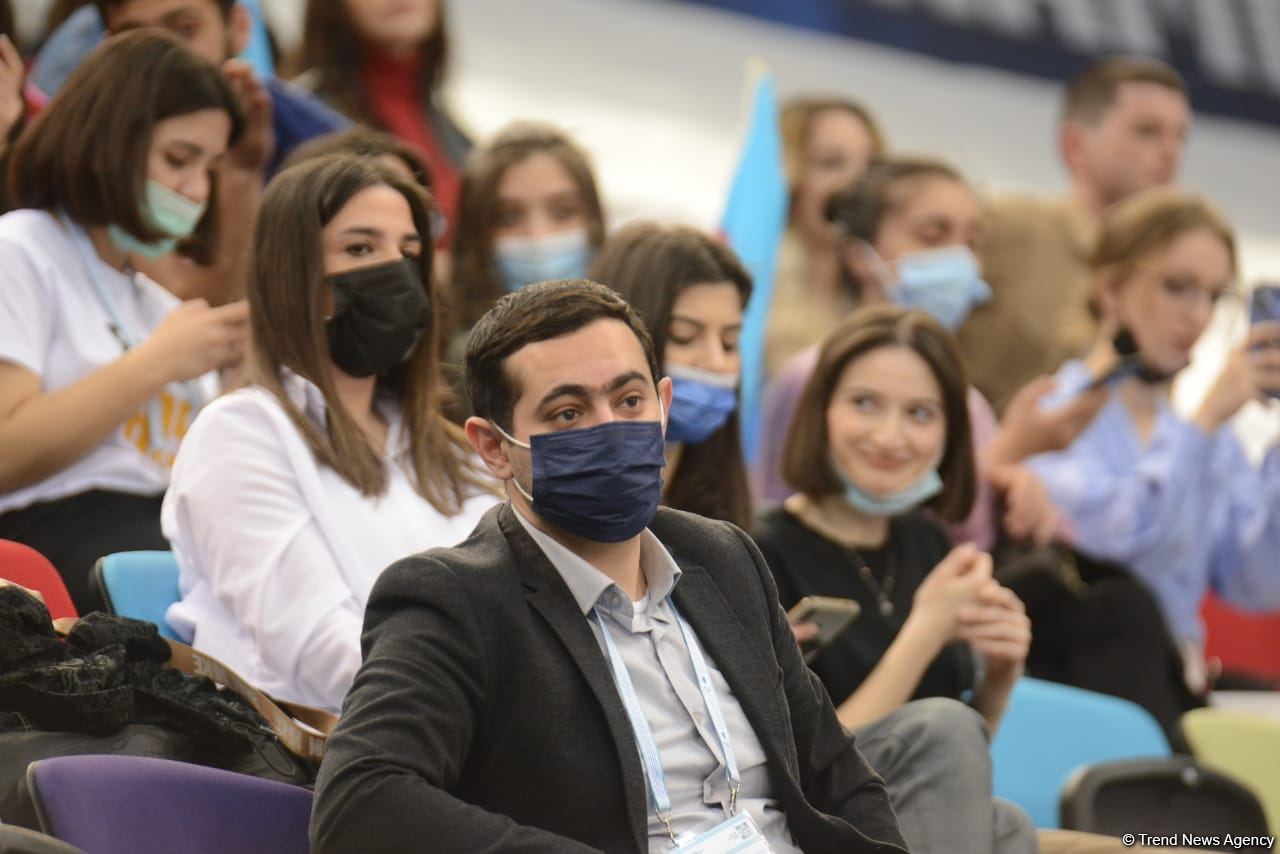 Bakıda İdman Gimnastikası üzrə Dünya Kubokunun final mərhələsi start götürüb (FOTO)